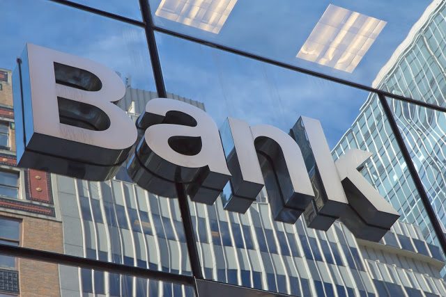 Crisi Bancarie: pronti i piani di risoluzione per 40 banche – di Paolo Cardenà
