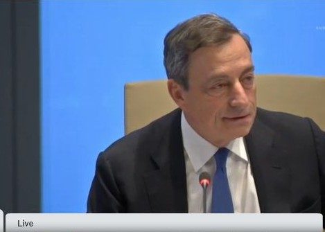 Draghi replica ai falchi tedeschi: “i tassi bassi non bloccano le riforme” (da Teleborsa.it)