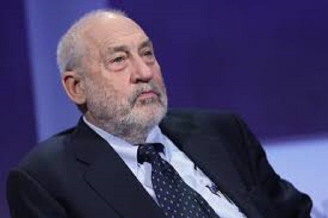 Stiglitz: la Germania deve abbracciare fracking e nucleare