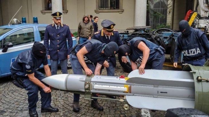 Da dove viene il missile dei neonazisti? Ed avrebbe potuto essere usato?