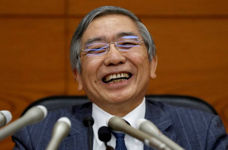 La Bank Of Japan si avvia a possede quasi la metà del debito pubblico giapponese. Speculatori “Sorosiani” sconfitti