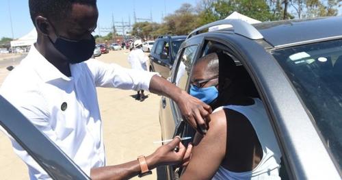 In Botswana la “Variante Omicron” è stata per la prima volta identificata sui vaccinati. E quanto è grave l’infezione…