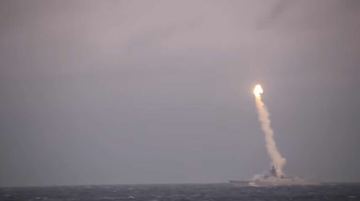 Russia: test di 10 missili ipersonici l’indomani dei colloqui Putin Biden