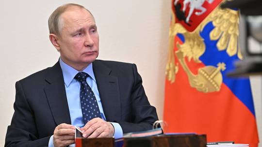 Putin firma decreto che blocca le esportazioni di materie prime o strategiche