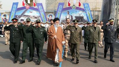 Iran: a front e della Russia le guardie rivoluzionarie islamiche non sono più terroristi per Biden
