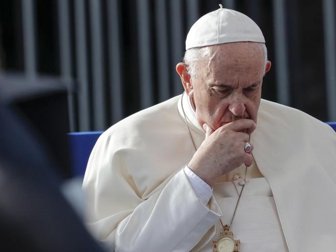 Papa Francesco: “La vera risposta non sono altre sanzioni, altre alleanze politico-militari, ma un’altra impostazione”