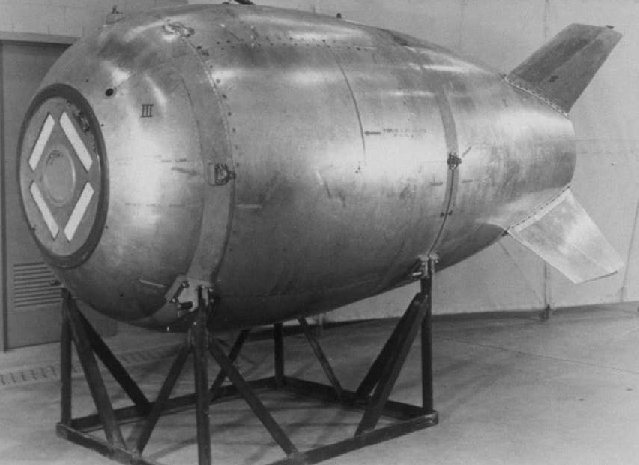 La (Breve) storia della Bomba Nucleare Svizzera. L’unico paese al mondo che voleva la bomba per usarla anche sul proprio territorio
