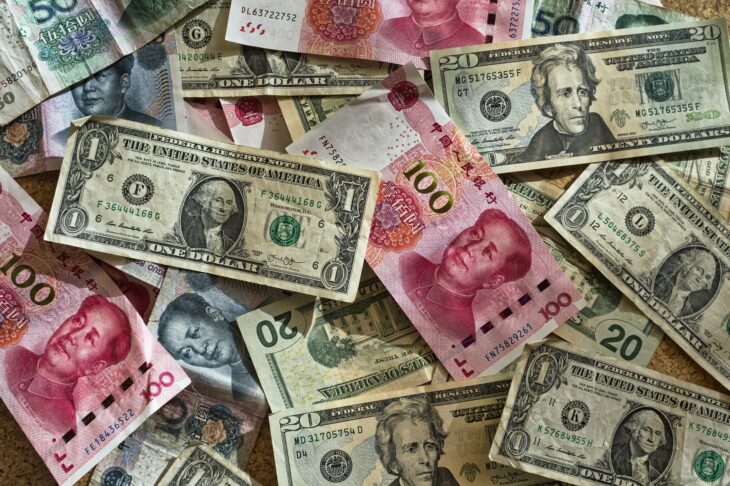 Russia Cina cercano di demolire la dominanza del Dollaro USA. Ci riusciranno?