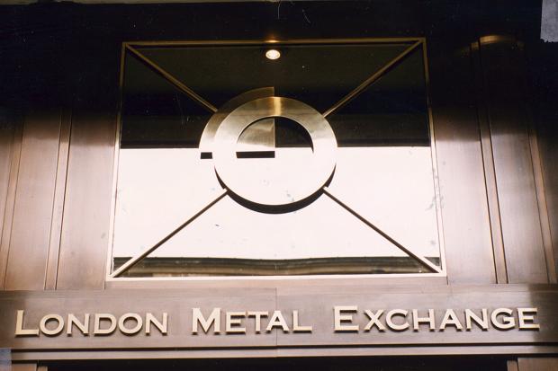 La Borsa Metalli di Londra citata in giudizio  dai trader per il caos nel Nichel