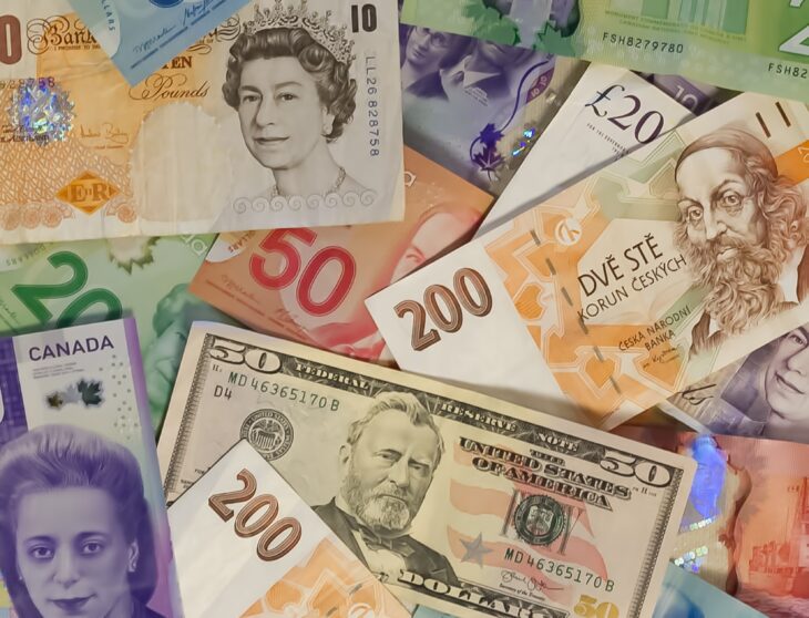 L’Euro è ormai alla parità sul Dollaro. Venti anni di storia sprecati per rincorrere utopie europeiste