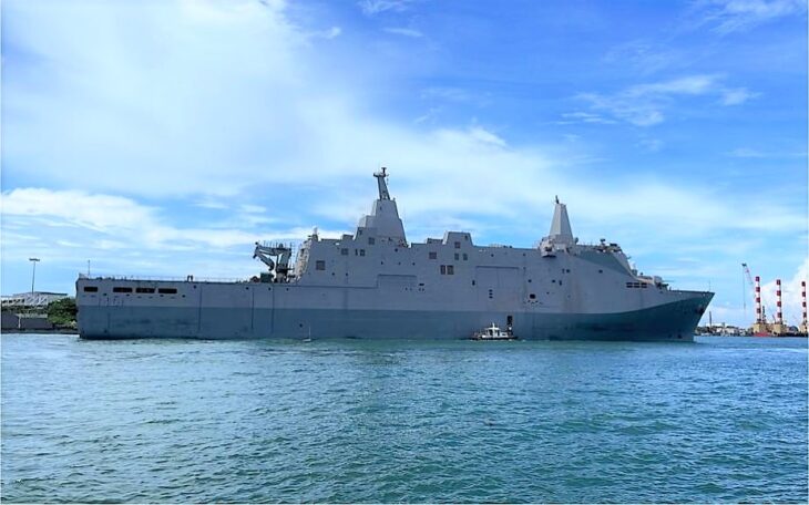 Taiwan vara una nuova nave da assalto anfibia in preparazione del possibile confronto con la Cina