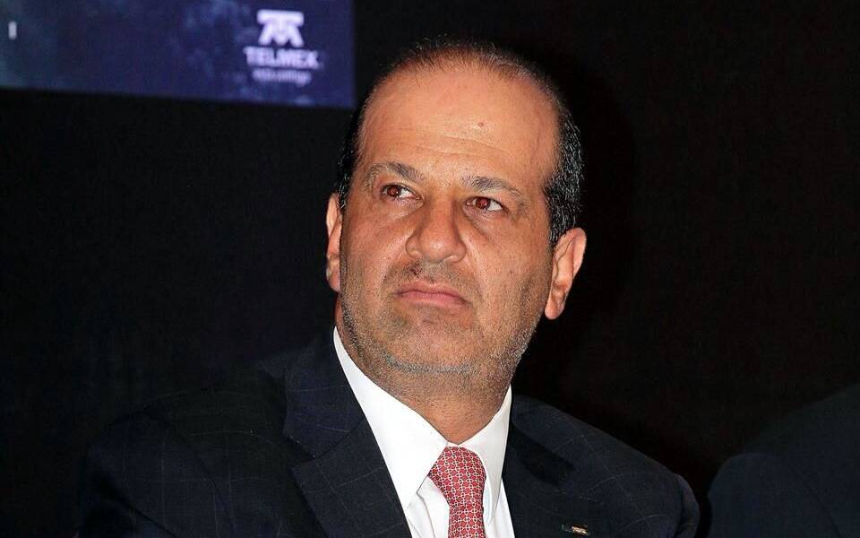 El multimillonario Carlos Slim compra un enorme campo petrolero