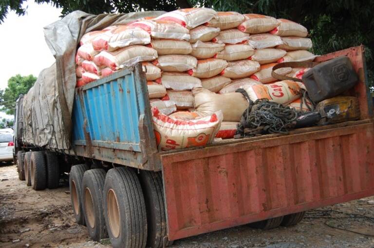 Load of grain seized by Nigeria Border Police as it entered Niger