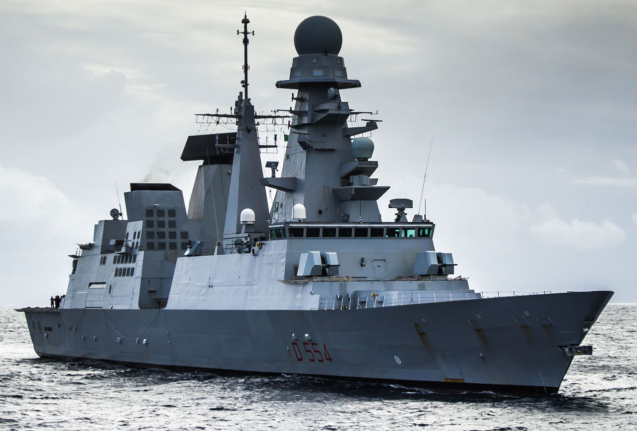 La nave Caio Duilio, cacciatorpediniere della Marina Militare