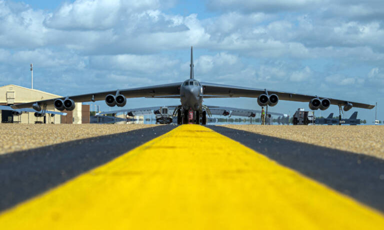 B-52 USA al largo del Venezuela. “Operazione antidroga” o prove tecniche di cambiamento politico?