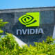 Logo NVIDIA sul quartier generale di Santa Clara - California