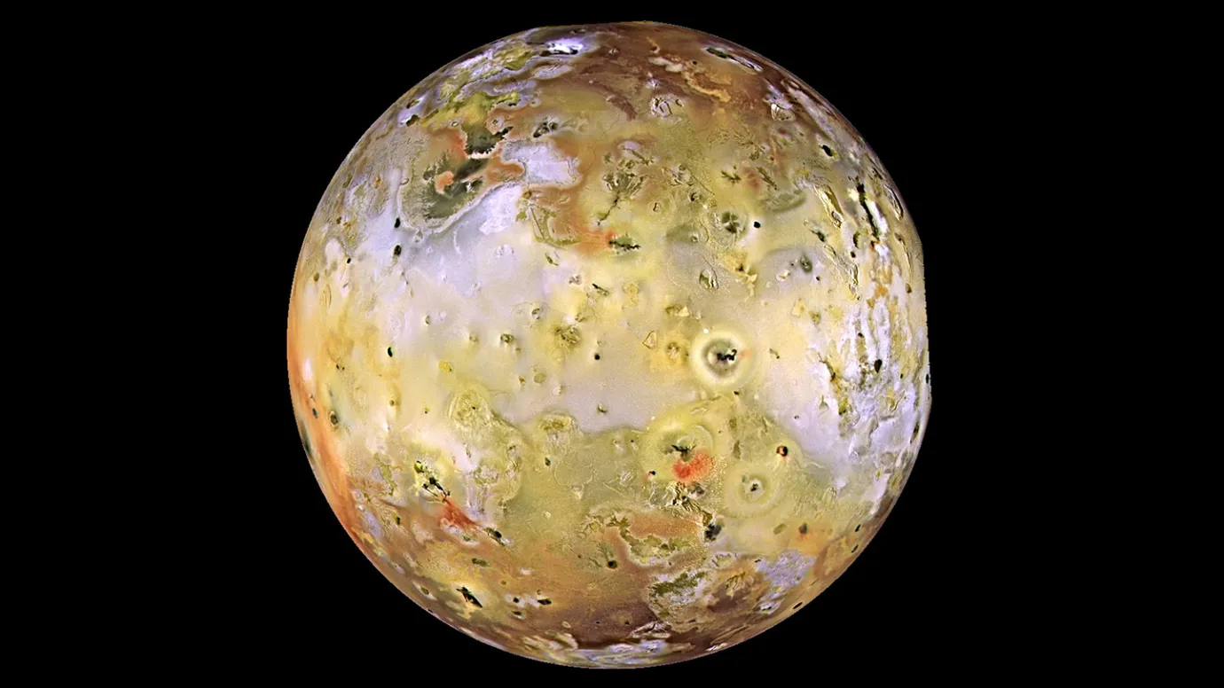 Io: Laghi di Lava in una delle maggiori Lune di Giove