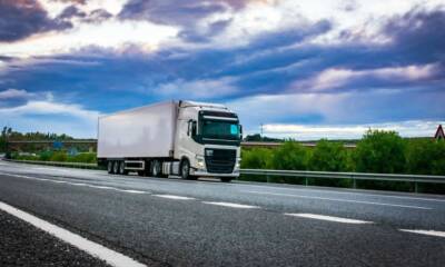 Camion semirimorchio refrigerato