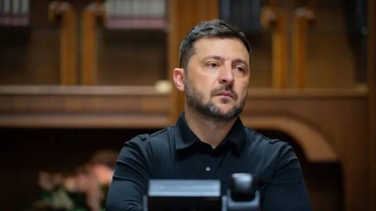 Terremoto a Kiev: Zelensky “commissaria” l’Energia e chiede teste per corruzione