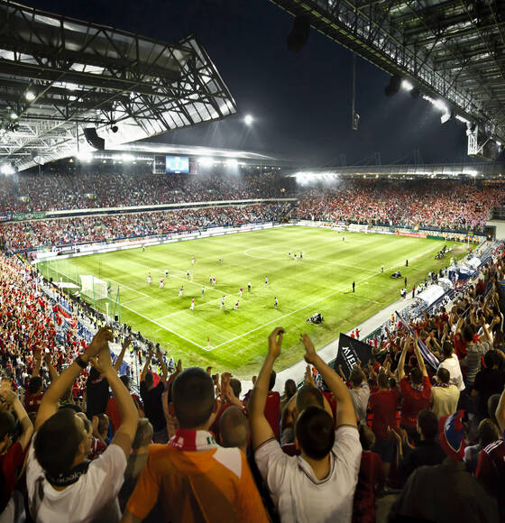 Stadio di calcio (© Depositphotos)