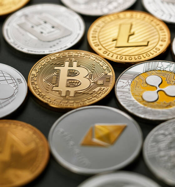 Collezione di criptovalute (© Depositphotos)