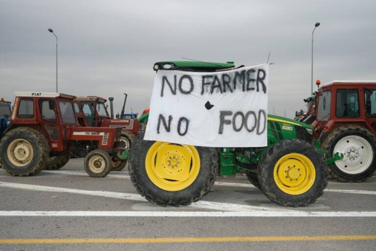 Macedonia del Nord: scatta lo stato di crisi elettrica. Quando i trattori greci spengono la luce ai vicini