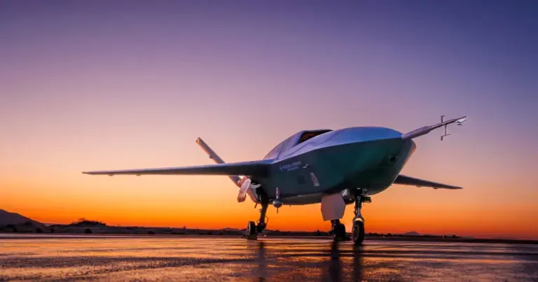 I Marines USA installeranno un “cervello digitale” sul drone YFQ-42A. Il “Wingman” fedele si avvicina