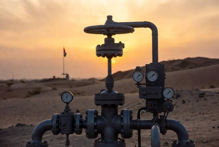 Scacco matto nel deserto: la Cina si prende il petrolio iracheno mentre gli USA guardano