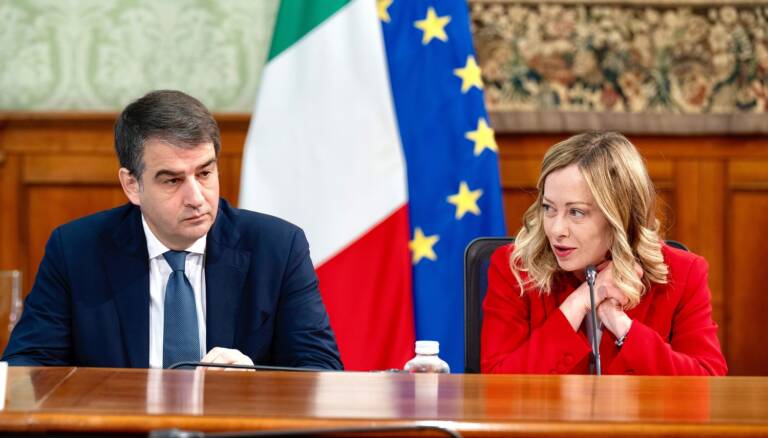 Meloni difende Fitto dalle accuse dei governatori sui fondi di coesione