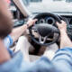 Uomo al volante
